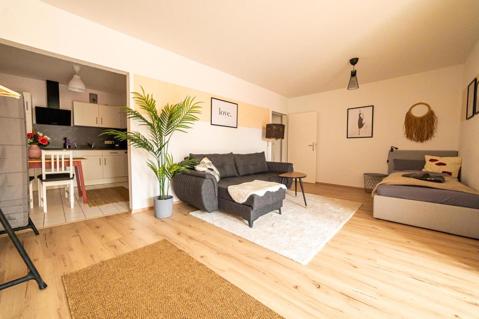 Fullhouse - Eisenach - K70 Apartments - Elevator - Balcony - Smarttv 외부 사진